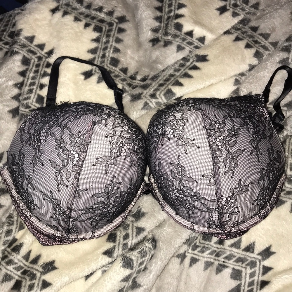 Victoria’s Secret Bombshell Bra